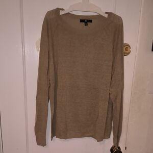 Banana Republic | Tan Crew Neck Sweater